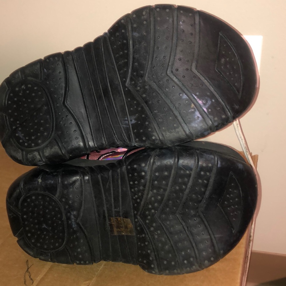 Pink platforms - Picture 3 of 3